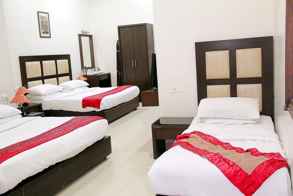 Hotel Prems Paradise Amritsar Habitación foto